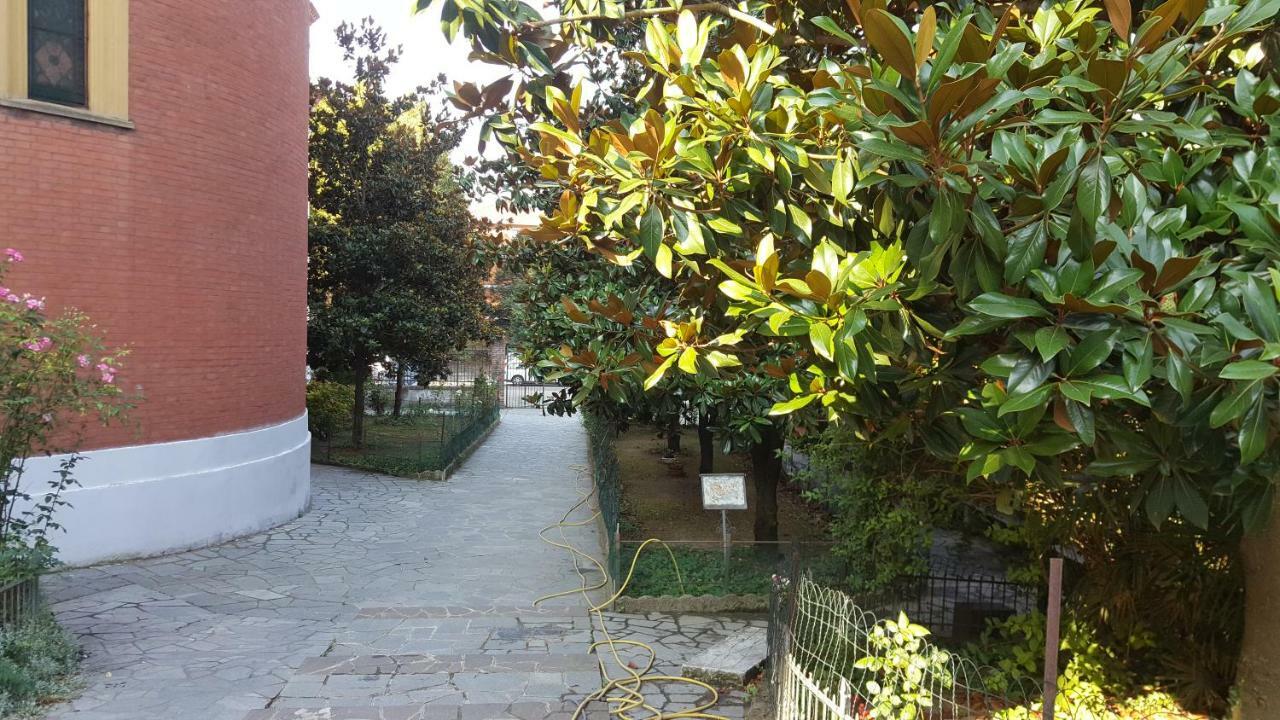 Location Turistic Monolocale Nel Parco Del Santuario Apartment Asti Exterior foto
