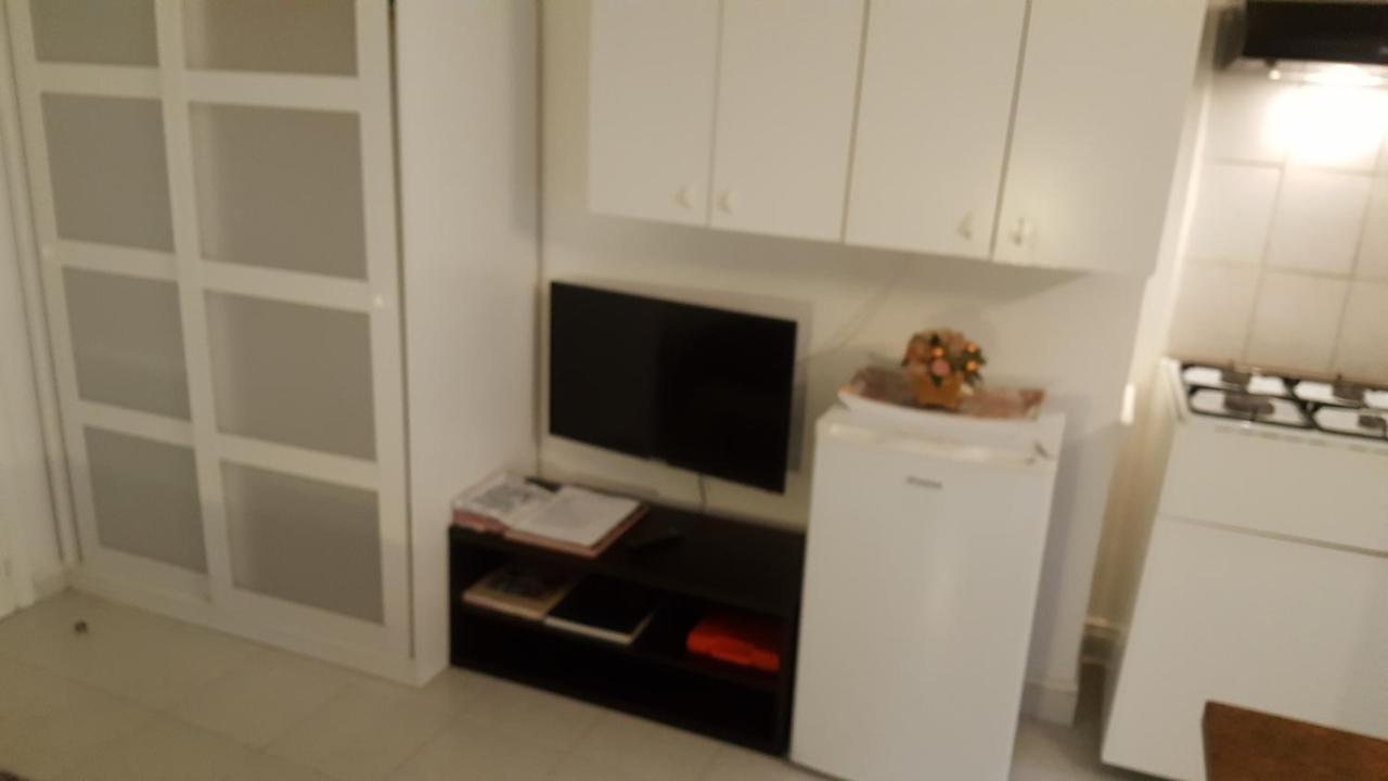 Location Turistic Monolocale Nel Parco Del Santuario Apartment Asti Exterior foto